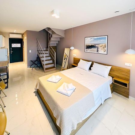 Sithonian Sunset Luxury - Nikiti Cozy Getaways Aparthotel Exteriör bild