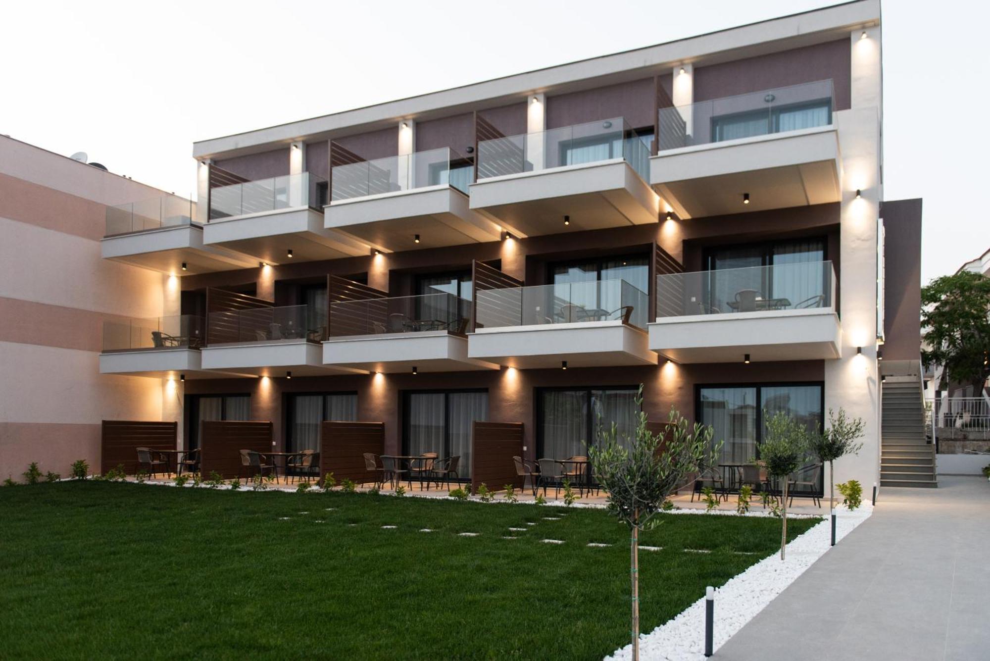 Sithonian Sunset Luxury - Nikiti Cozy Getaways Aparthotel Exteriör bild